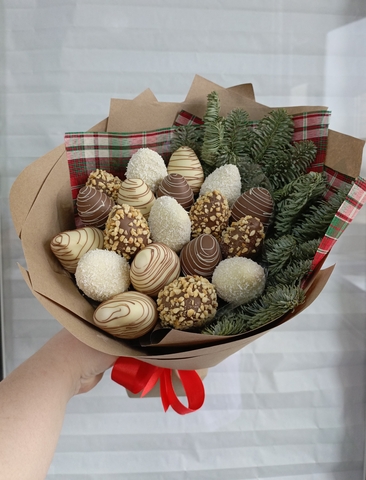 Букет из клубники в шоколаде и нобилиса