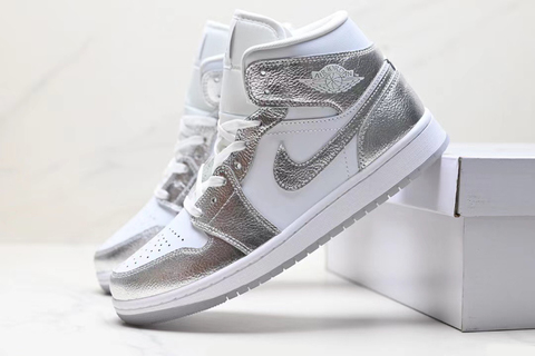 Air Jordan 1 Mid 'Metallic Silver' 