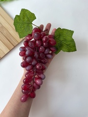 Виноград искусственный натуралистичный, КРУПНАЯ ГРОЗДЬ, длина 24 см., более 55 ягод, цвет БОРДОВО-РОЗОВЫЙ, 1 гроздь.