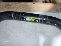 Алюминиевый руль PROTAPER Metal Mulisha сечение 28/22, черный УЦЕНЕННЫЙ