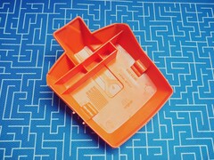 Крышка фильтра UNITED PARTS для HUSQVARNA 365 5036280-01 (90-1143)