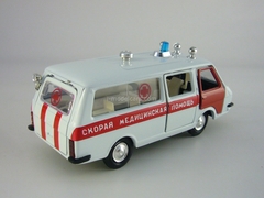 RAF-22031 Ambulance 1:43 Agat Mossar Tantal