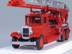 ZIS-6 Firefighter Automotive fire ladder LOMO-AVM 1:43