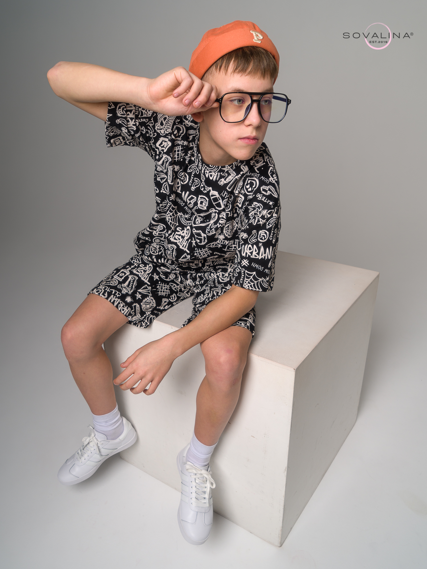 Костюм Light men скейты на черном