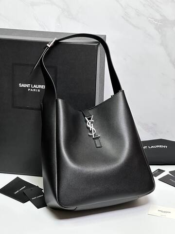 Сумка Saint Laurent LE 5 A 7 эластичная, из зернистой кожи, черная