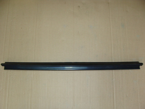 Уплотнение опускного стекла УАЗ-3163 нижнее, внутренний, передней двери, левый/правый