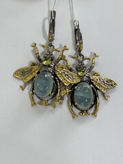 Жук-аквамарин (серьги из серебра с позолотой)