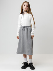 юбка  для девочки  КР 7151/серый меланж к605