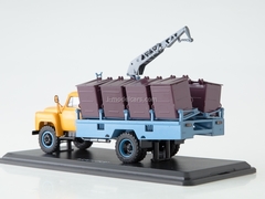 GAZ-53 M-30 Container garbage truck early yellow-blue 1:43 Start Scale Models (SSM)