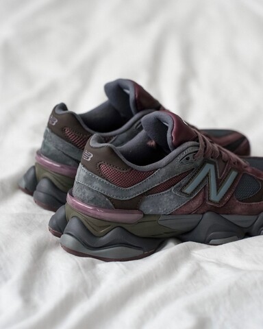 New Balance 9060