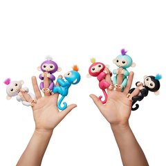 Обезьянка Fingerlings Happy Monkey