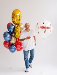 Связка гелиевых шаров Чемпион!