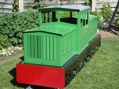 Garden Rail Тепловоз Titan Bogie-РН на колеи 12,7 см и 17,8 см, электрический