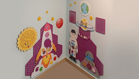 Декоративно-развивающая панель "Ракета"