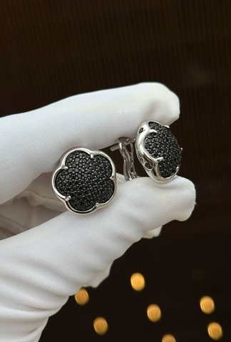 Серьги на английском замке из серебра с черными микроцирконами коллекция Ton Joli