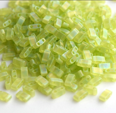 HTL-0143FR Matted Transparent Chartreuse AB