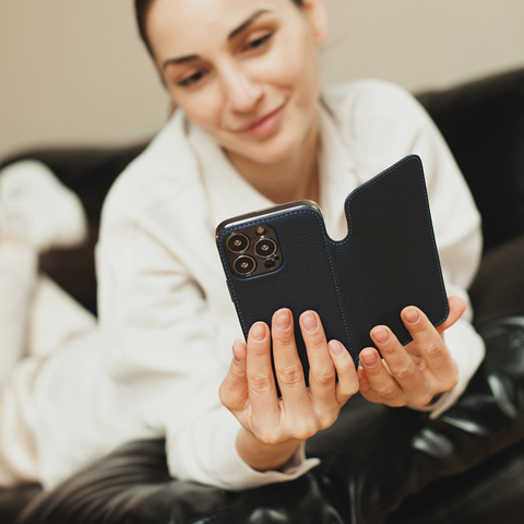 Чехол Benoit для iPhone 13 Pro из кожи теленка, цвета синий