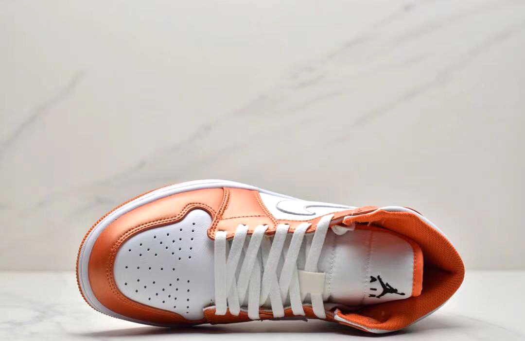 Jordan 1 gray orange top