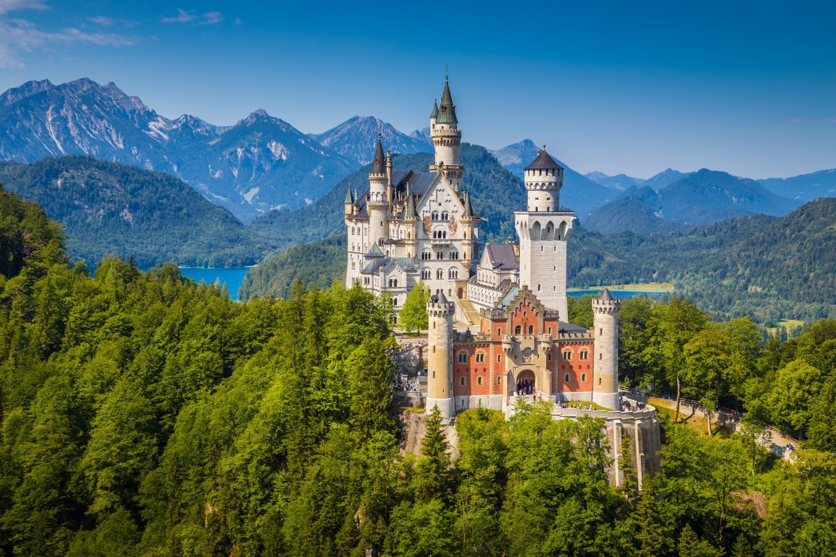 Самый известный замок в германии нойшванштайн