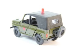 UAZ-469 VAI Military Automobile Inspection Agat Mossar Tantal 1:43