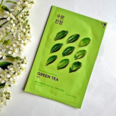 Успокаивающая тканевая маска с зеленым чаем Holika Holika Green Tea Pure Essence Mask Sheet