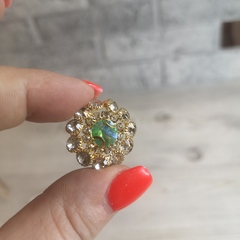 Стразы на цапах пришивные Кабошон круглые Хризолит