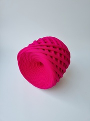 Fuchsia knitted yarn