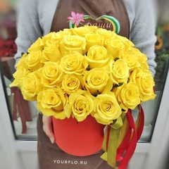 Композиция с 43 желтыми розами (Кения 40 см)