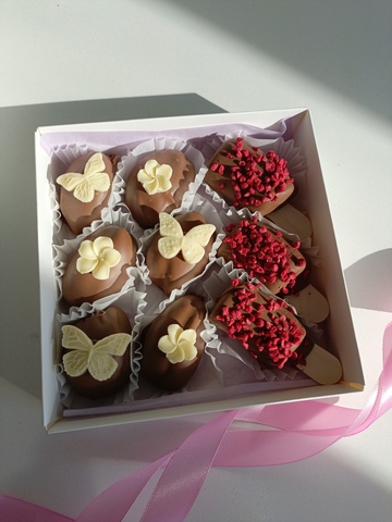 Финики в шоколаде и бананы в шоколаде