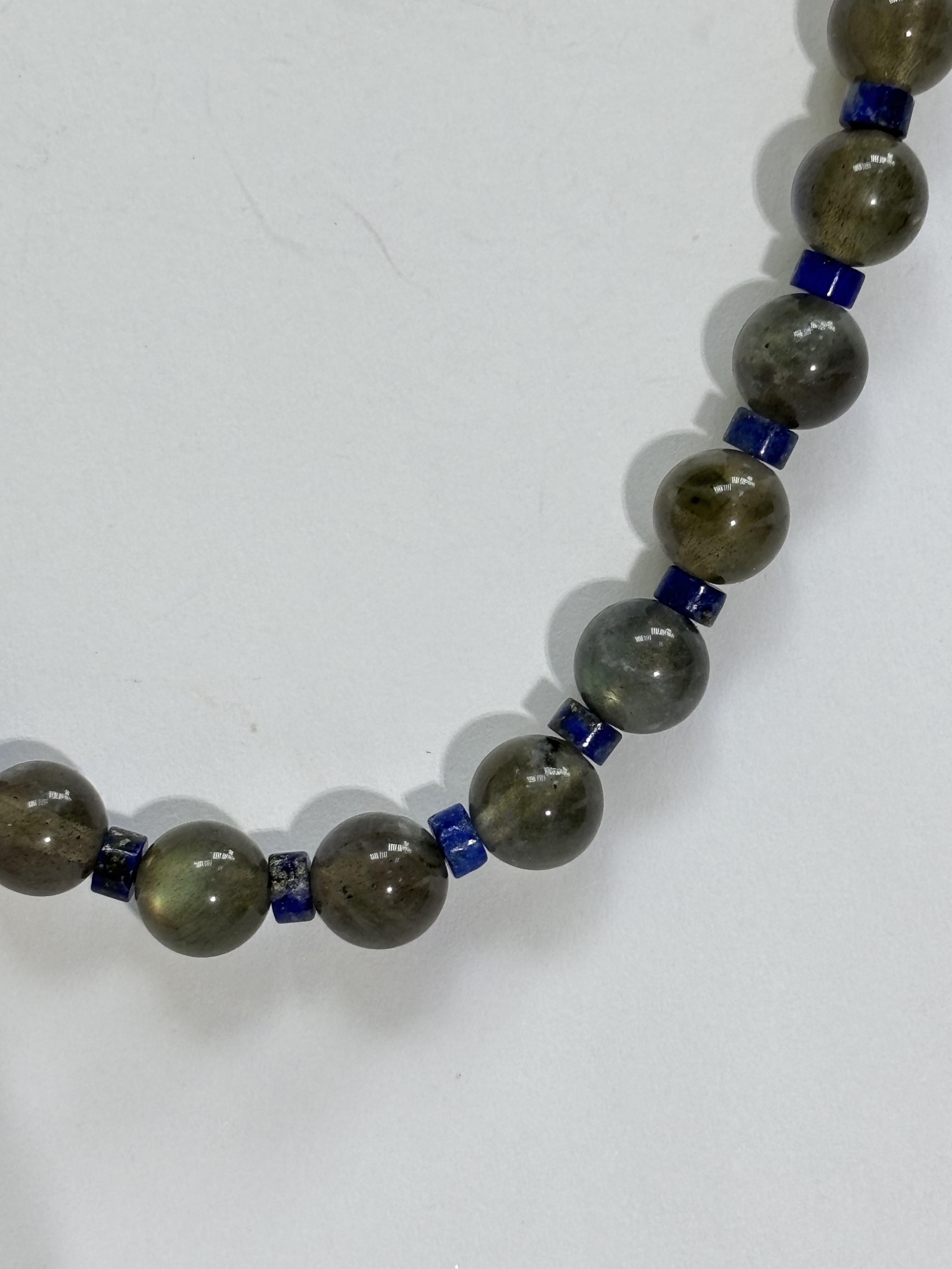Лабрадоры (бусы из натуральных камней)