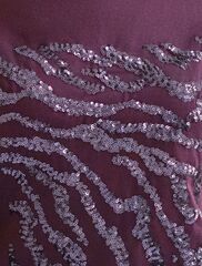 Нарядная футболка с принтом пайетками  D49.134 (131592)