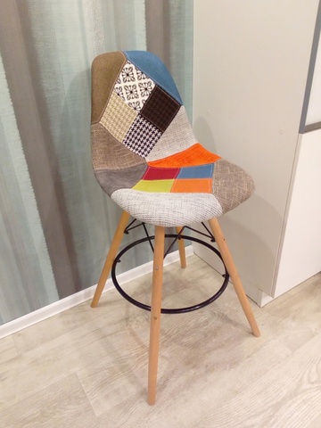 Дизайнерский интерьерный барный стул Eames Multicolor Long, на четырех ножках, мультиколор, пэчворк