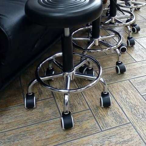 Колеса (ролики) для кресла офисного, компьютерного, набор 5 шт, до 120 кг, прорезиненные (под паркет, ламинат, линолеум, плитку), диаметр колеса D-50 мм, диаметр штока d-11 мм