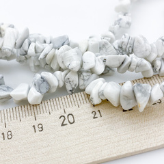 Магнезит бусины, крошка 4-8 мм, цена за нить 38 см