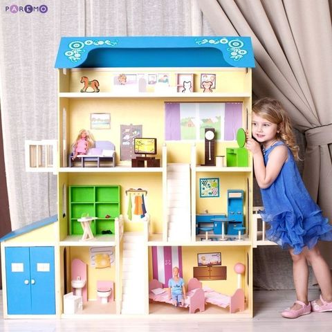 Кукольный домик для Барби "Лира" (28 предметов мебели, 2 лестницы, гараж)
