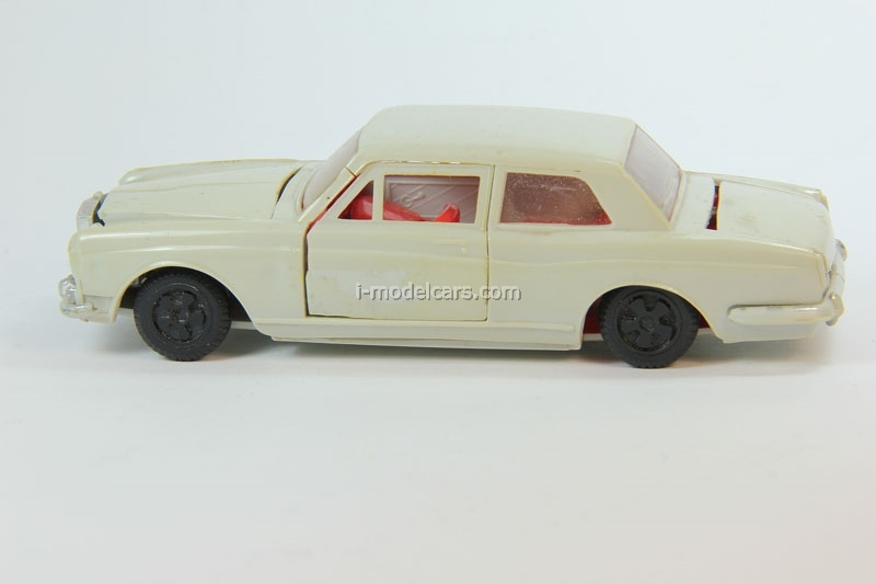 Rolls Royce Silver Shadow #A-26 USSR remake 1:43