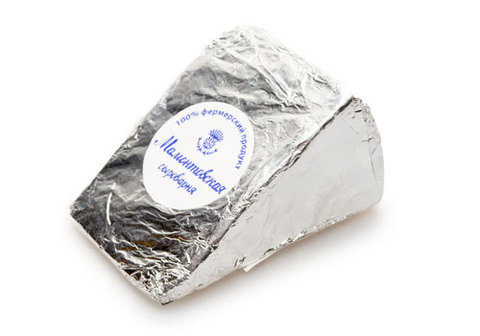 Сыр коровий с голубой плесенью "Мамонтовская сыроварня"~200г