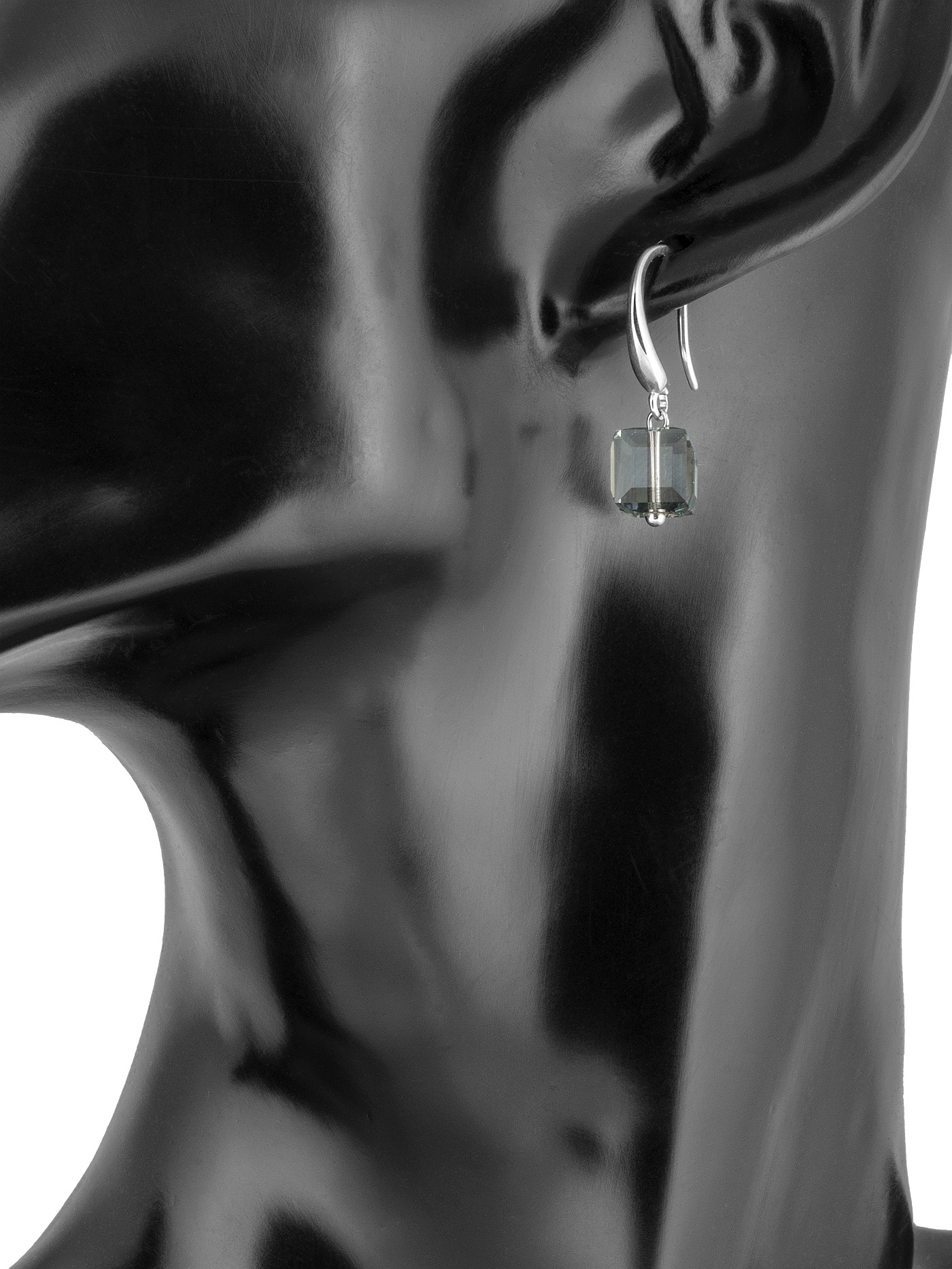 Серебряные серьги с кристаллами Swarovski Black Diamond