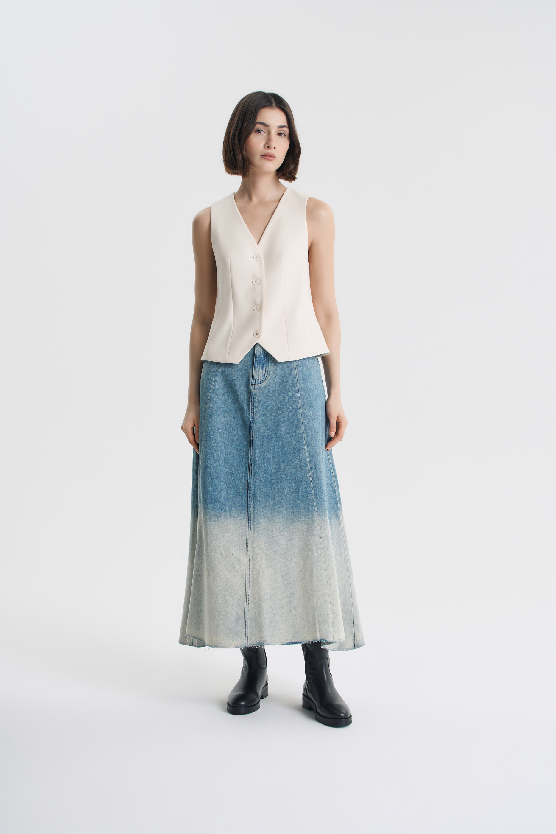 Жилет приталенный