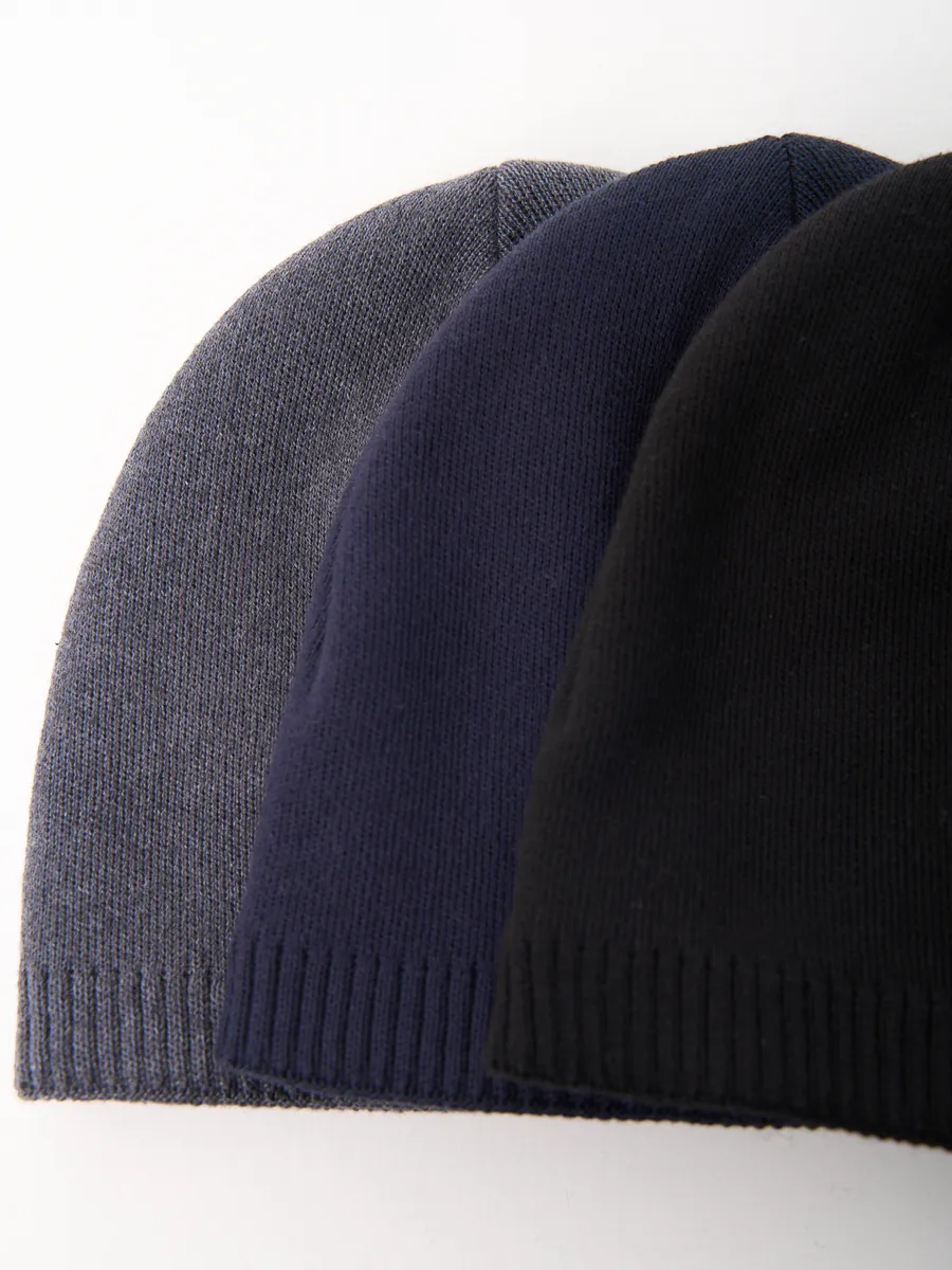 Шапка зимняя на флисе вязаная осень