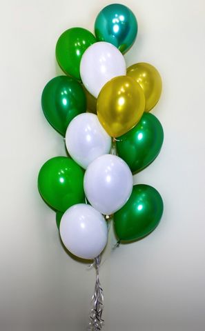 латексные шары изумрудные, фонтан из белых и зеленых шаров
