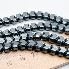 Гематит Сердце бусины (имитация), цвет черный, размер около 6*8 мм, цена за 16-17 шт (1/4 нити)