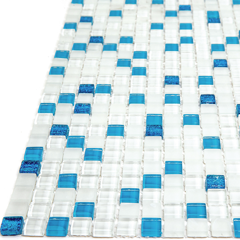 VSK-06 Стеклянная мозаика чип 10 мм Vidromar Spark голубой белый светлый квадрат
