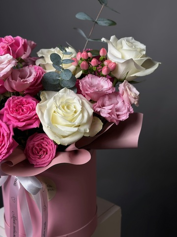 Цветы в коробке «Тасним»