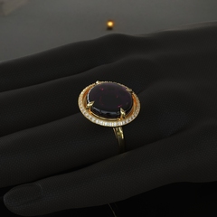 Золотое кольцо из желтого золота 585 пробы с натуральным аметистом и бриллиантами