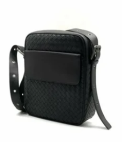 Сумка мужская кожаная Bottega Veneta через плечо