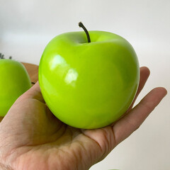 Яблоко зеленое, муляж, реалистичное, 8 см, муляж, пенопласт, набор 3 шт.