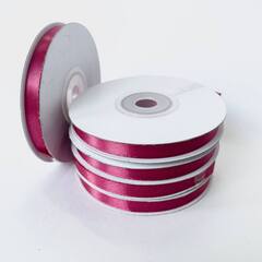 Лента Атласная (0,7см*22,85м) Малиновый.