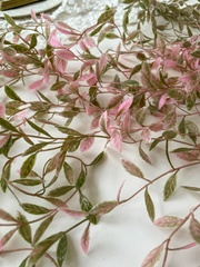 Ампельное растение, свисающая искусственная зелень, пепельно-розово-оливковый окрас, 105 см, набор 3 ветки