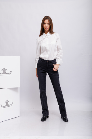 Marc Cain Джинсы женственной посадки. Эко-линейка ReThink Together